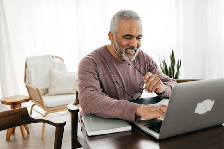 How to Become a Tax Manager